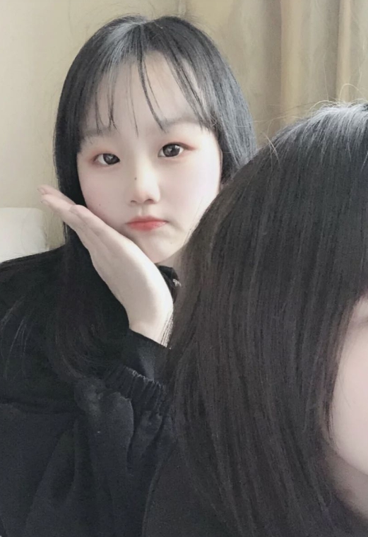 探花郑州名器小姑娘，狼友介绍，今天亲测，不错，花境通幽，真爽